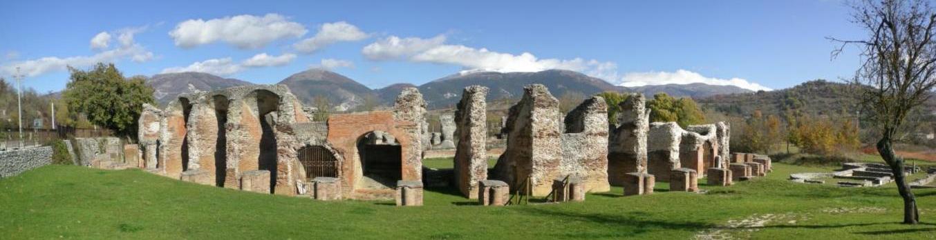Anfiteatro romani di Amiternum